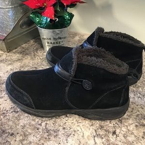 Totes black booties size 10